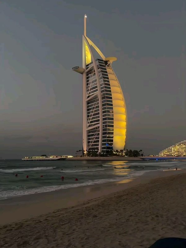 برج العرب من شاطئ جميرا عند المغيب